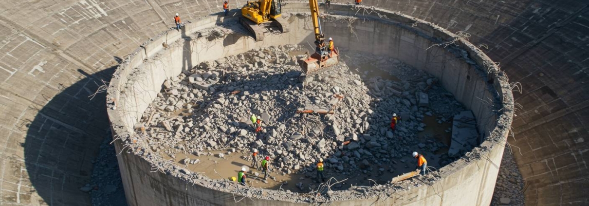 Демонтаж крупных резервуаров водоснабжения